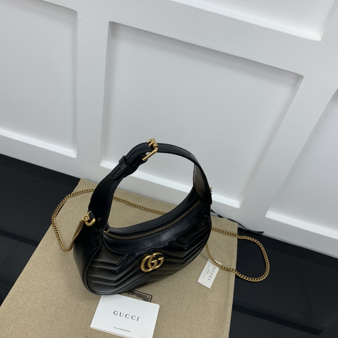 Gucci Hobo Bags